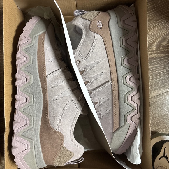 UGG Shoes - Women shoes